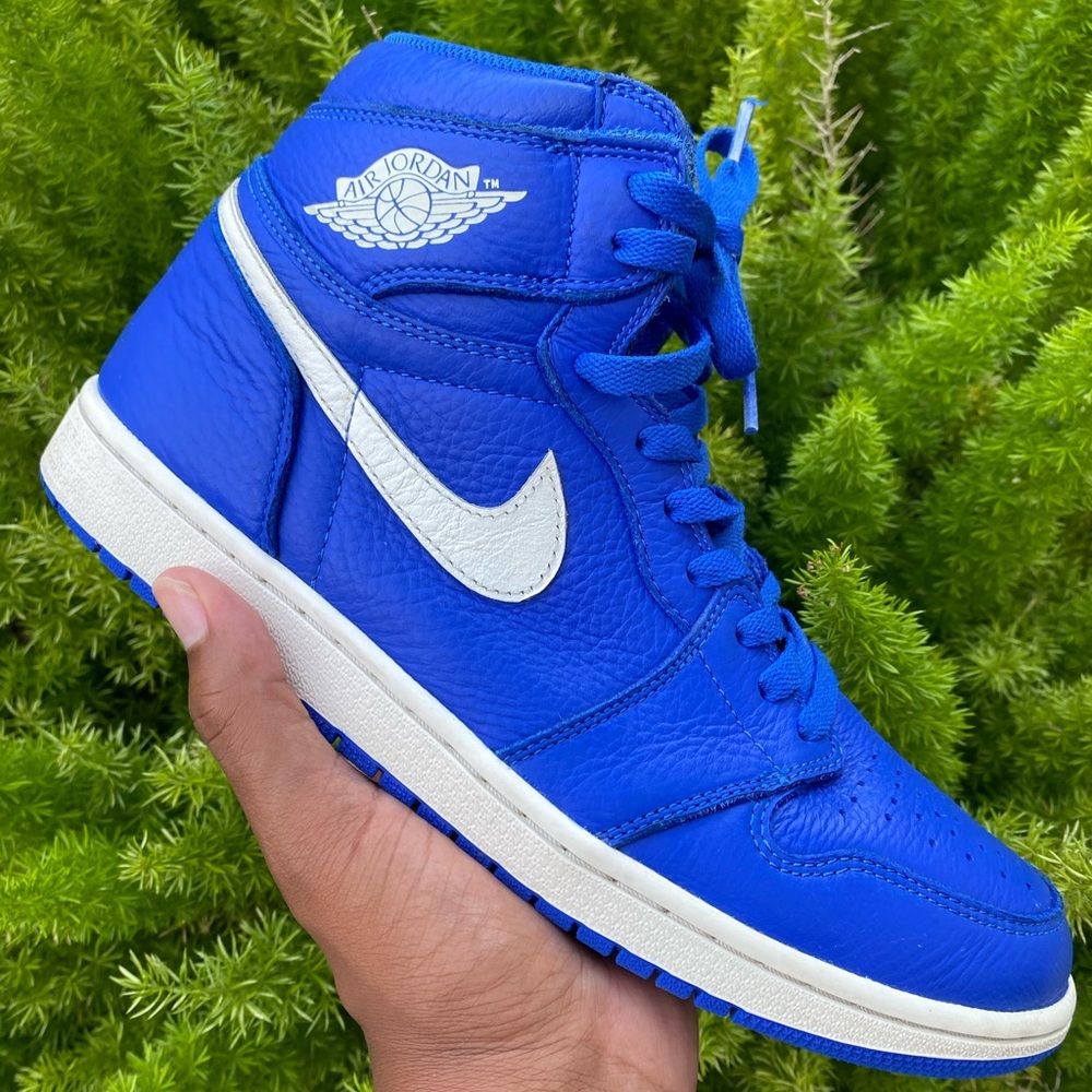Hyper royal 1
